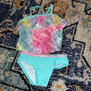 Wonder Nation 2 piece girls swimsuit. 18 mo. EUC. Rainbow metallic& mint green.